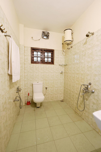 Bathroom 5, METROPOLITAN SERVICED VILLA, Ernakulam