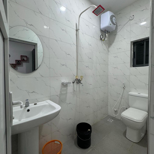 Shower, SATELLITE APARTMENT The Classic Studio 6, Amuwo Odofin