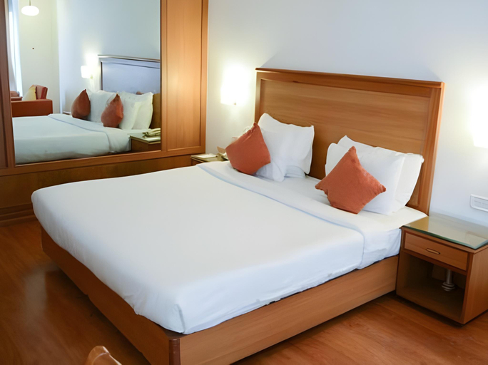 Bedroom 3, Hotel Abad Plaza, Ernakulam