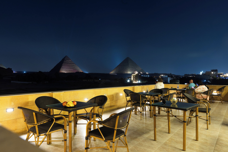 Food & Drinks 4, Pyramids Land View, Unorganized in Al Jizah