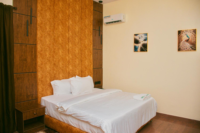 Bedroom 2, Fountain Blu Hotel, Obafemi-Owode