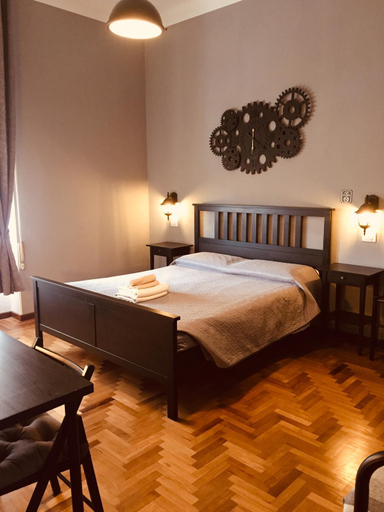 Others 5, Stazione22 B&B, Pisa