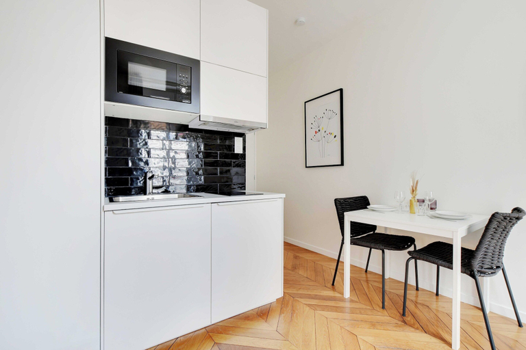 Private kitchen 5, Modern and Cosy Studio - 2P- Nanterre, Hauts-de-Seine