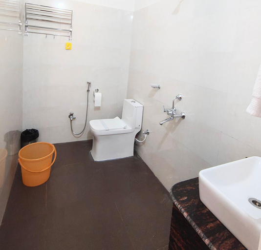 Bathroom 2, Manas Jungle Retreat, Baksa