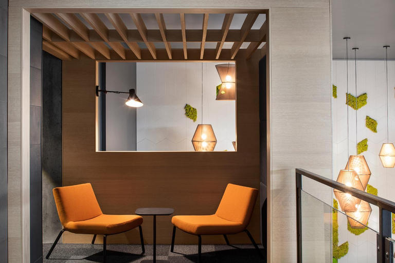 Public Area 3, Hotel Escad Quartier DIX30, Champlain