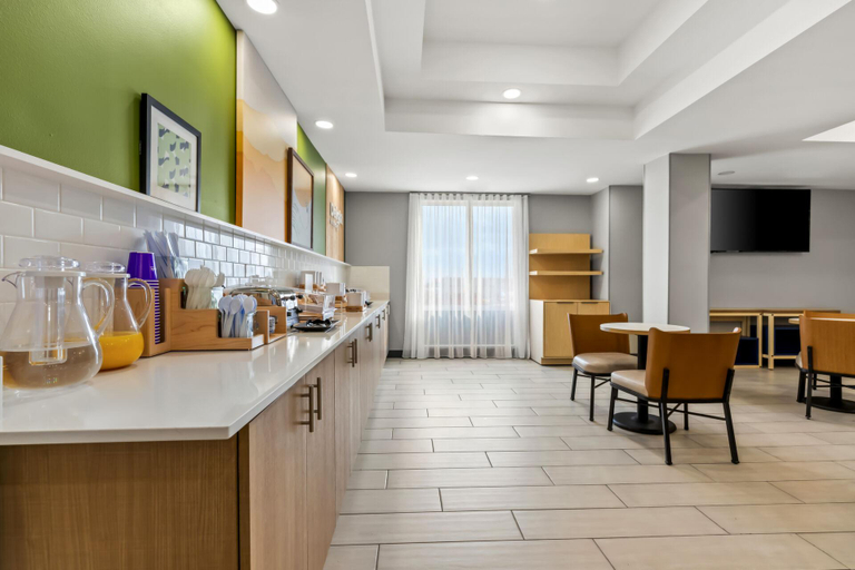 Food & Drinks 5, Spark by Hilton Catoosa Tulsa, Tulsa