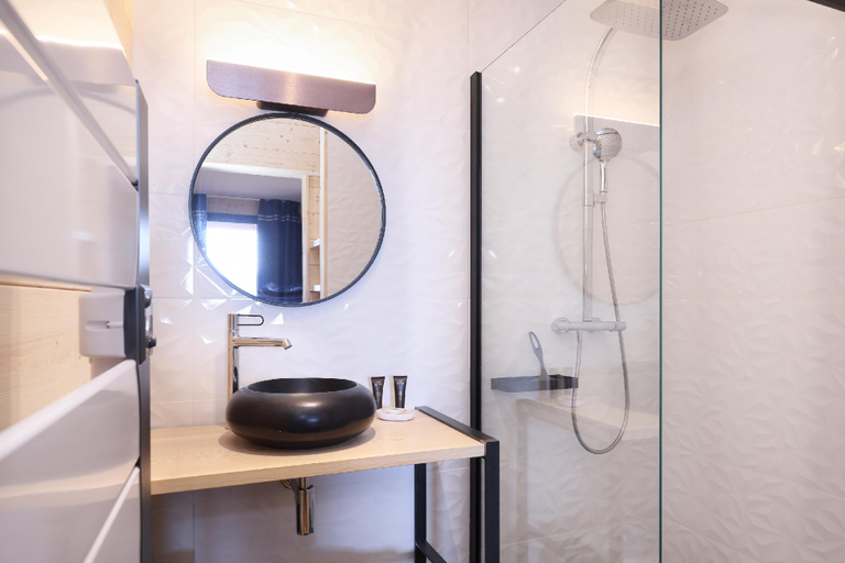 Bathroom 3, Résidence l'Insolite, Pyrénées-Orientales