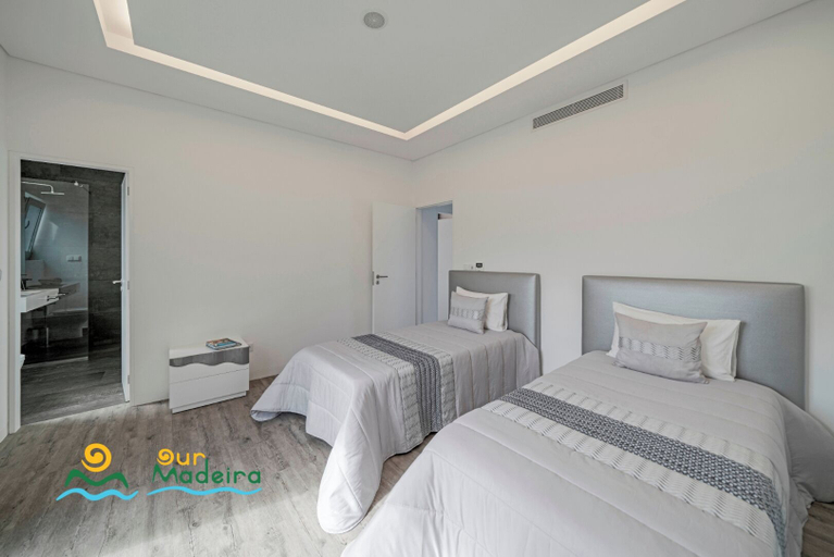 Room 2, CalhetaScape by Our Madeira, Calheta