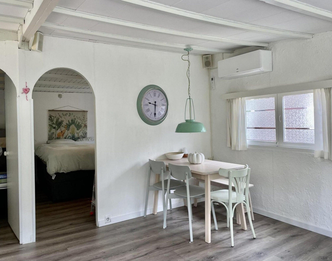 Dining 4, Furnished Chalet in Sint Maartenszee, Zijpe