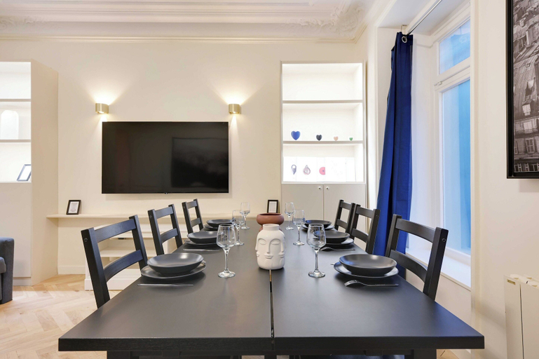 Dining, Spacious Apartment - 3br-8p - Ternes, Paris
