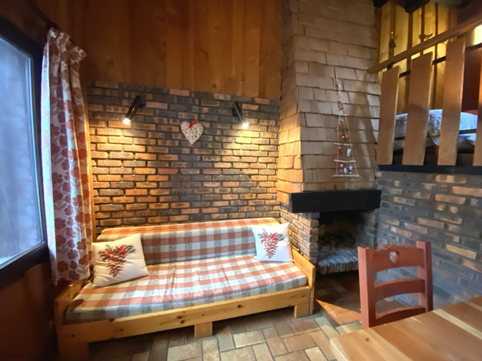 Living room 4, LA Pomme DE PIN 2 Appartement Avec Terrasse, Vosges