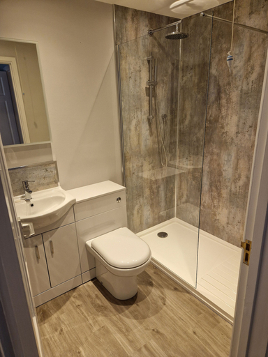 Bathroom 4, Unique 2Bd Apartment Folkestone Harbour, Kent