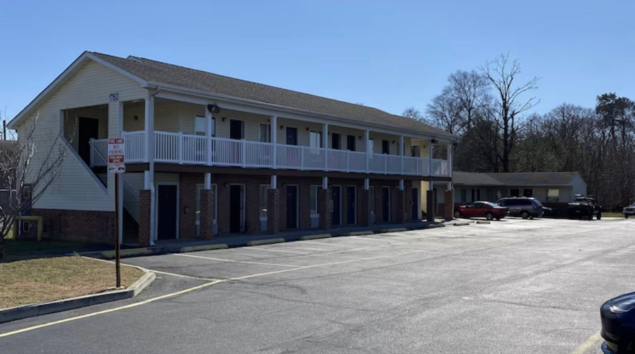 Others 3, First State Inn, Kent