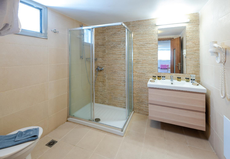 Bathroom 3, Triton Hotel, South Aegean
