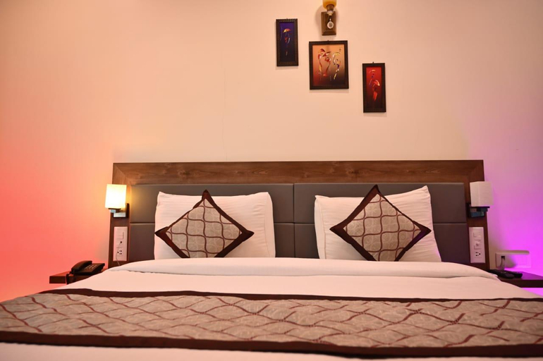 Bedroom, Hotel Walnut Creek , Nainital