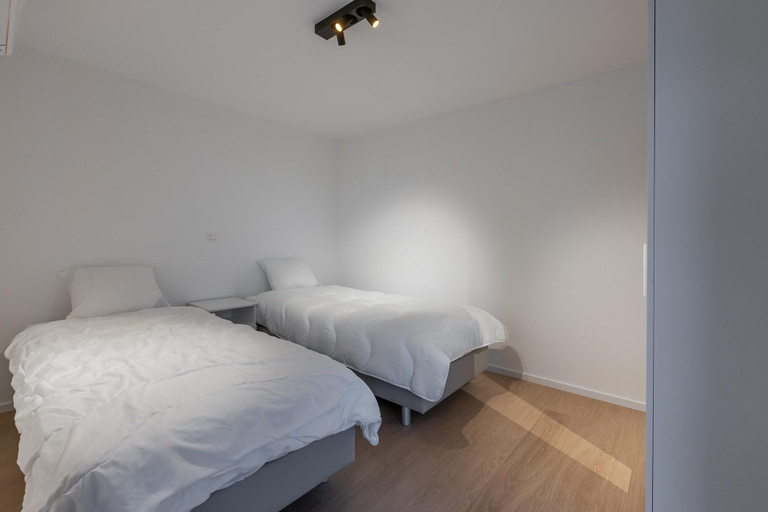 Room 2, Newly Built Holiday Home for 6 People by the sea, West-Vlaanderen