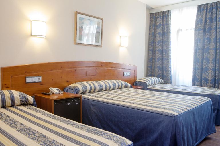Bedroom 3, HOTEL CASTILLA GUERRERO, Málaga
