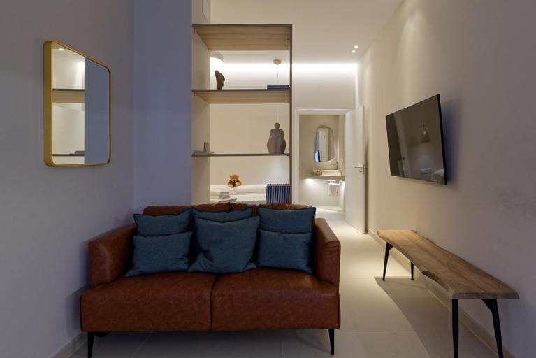 Others 2, Osito Hub - Esteban Ballester, Valencia