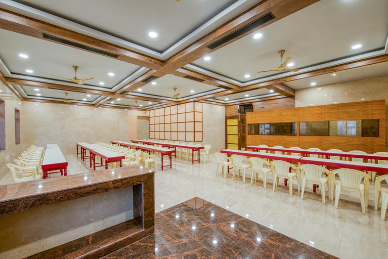 Food & Drinks 5, I Residency, Puducherry