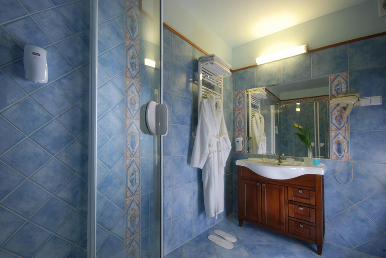 Bathroom 4, Hotel Basztowy, Sandomierz