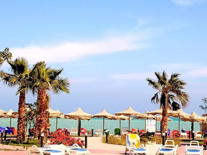 Food & Drinks, كذابلانكا بيتش, Al-Ghurdaqah