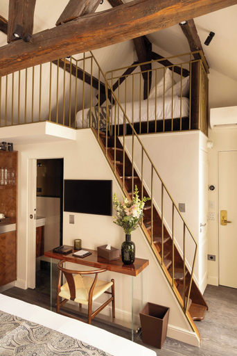 Room 3, Palais Bourbon Hotel - Suite 25 - 3P - Invalides, Paris