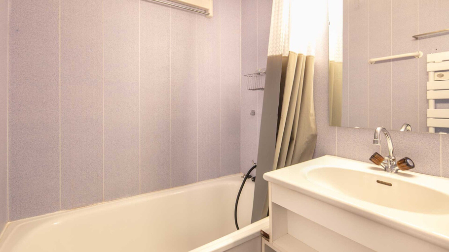 Bathroom, Mountain Views & Slope Access, Isère