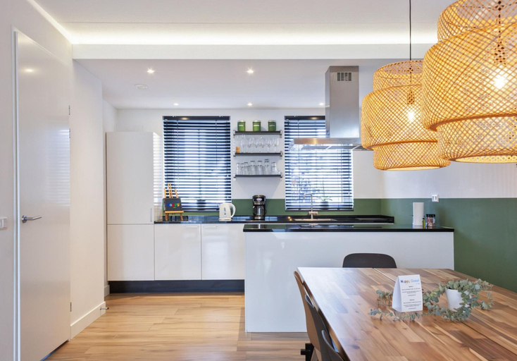 Private kitchen 4, Waterfront Holiday Home With Terrace Views, Nijefurd
