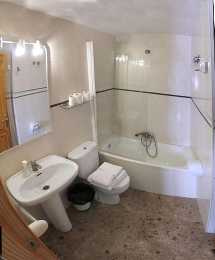 Others 2, Hostal Casa Martina, Teruel