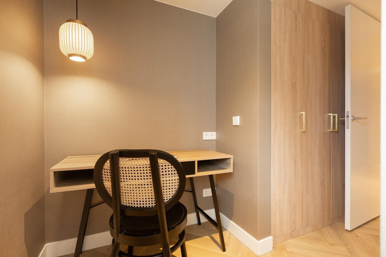 Living room 2, 3-bedroom duplex apartment in Den Haag, Den Haag