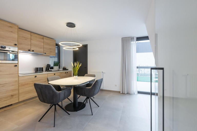 Dining 3, Newly Built Holiday Home for 6 People by the sea, West-Vlaanderen