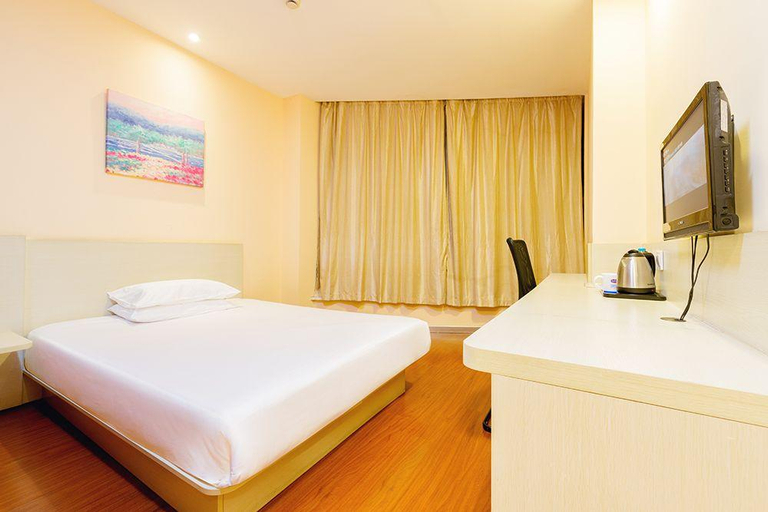 Bedroom 2, Hanting Hotel Qingdao Licang Wanda Jiushui East Road, Qingdao