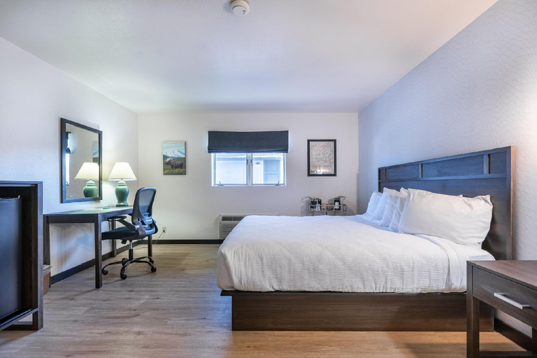 Bedroom 2, The Scout Inn, Park