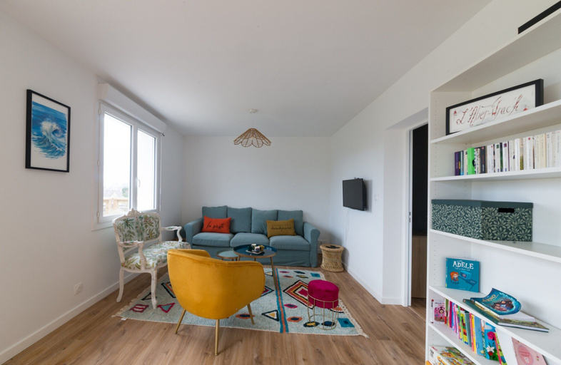 Living area 4, Holiday Home in Landeda Near Sandy Beaches, Finistère