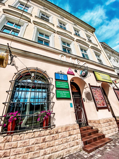 Others 4, Schronisko Mlodziezowe PTSM "Alko", Rzeszów City