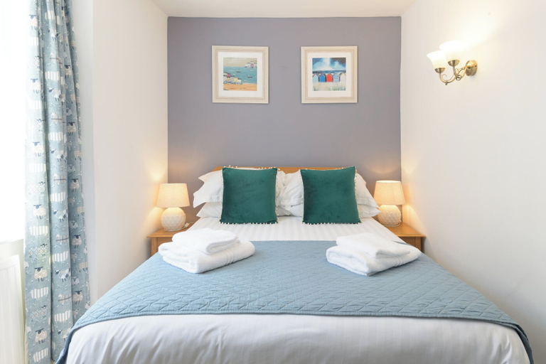Room 5, The Slipway, Cornwall