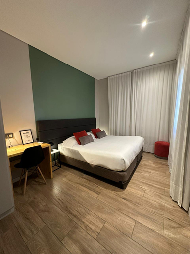 Bedroom 2, Huli B&B, Capital