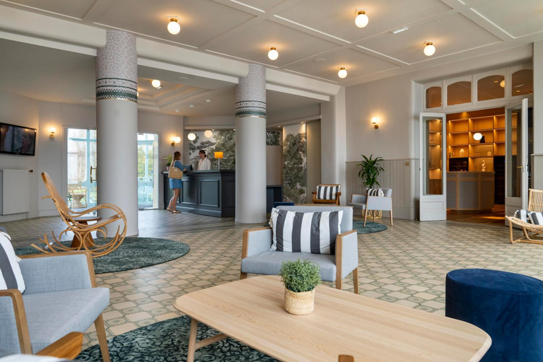 Public Area, Hôtel Morgat Le Grand Hôtel De La Mer, Finistère