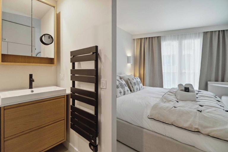 Room 4, Chic 2br/4p Apartment - Saint-tropez Lices, Var