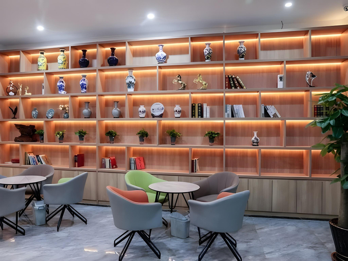 Food & Drinks 4, GreenTree Inn Express Shandong Qingdao Chengyang District Aodong Road, Qingdao