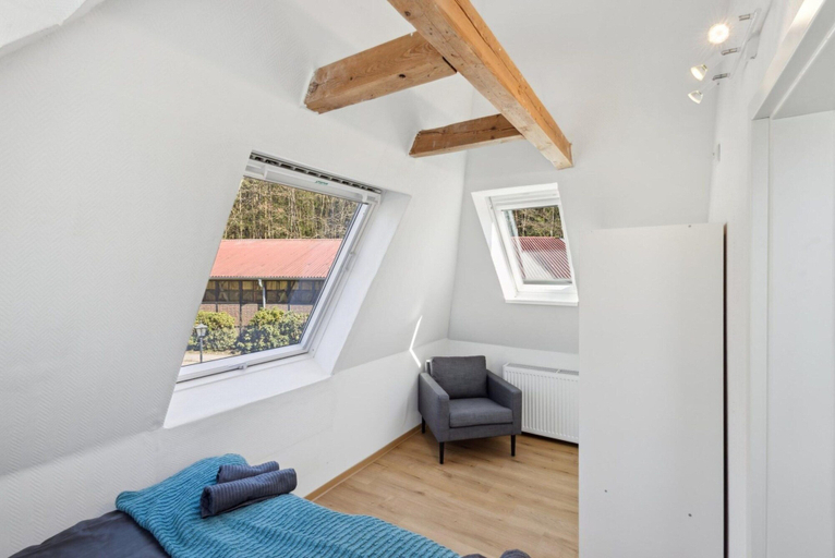 Room 4, Apartment in Luneburg Near Ski Hall, Heidekreis