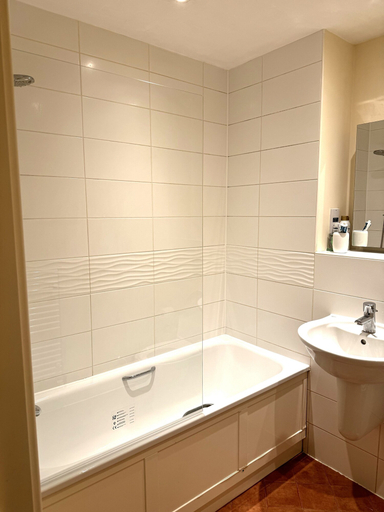 Bathroom 4, Spacious 1Bd Orpington Flat, 20 Min To Central Ldn, London