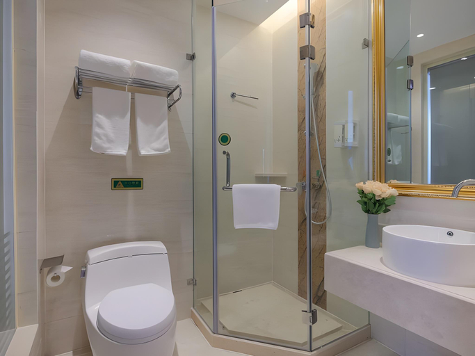 Bathroom 2, Vienna Hotel Shandong Jimo District Ancient City Hot-Spring, Qingdao