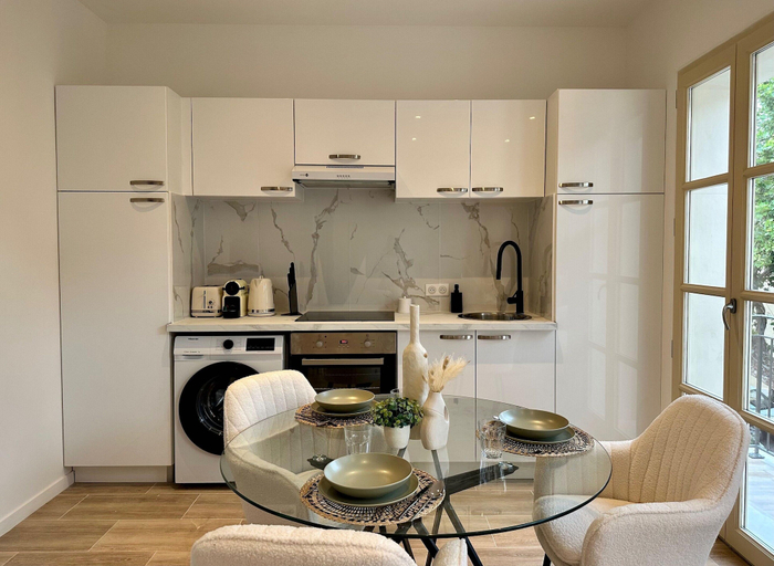Dining, Modern Apartment - 1bd/4p - Center of St Tropez, Var