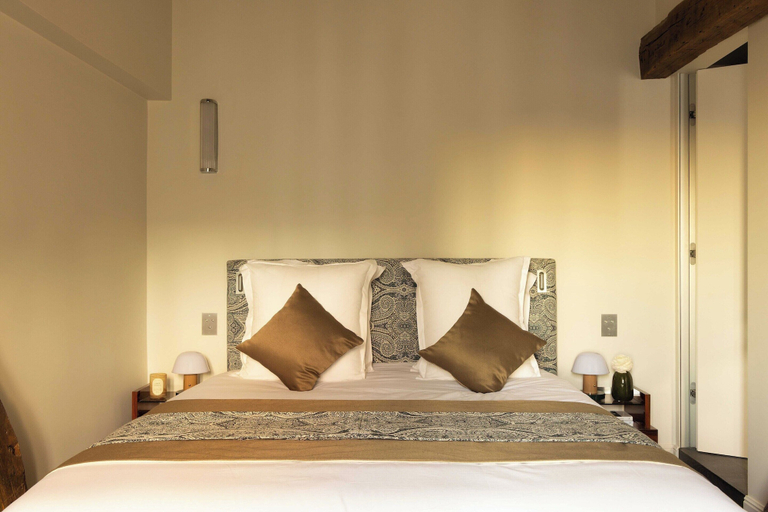 Room 5, Hotel du Palais Bourbon, Paris