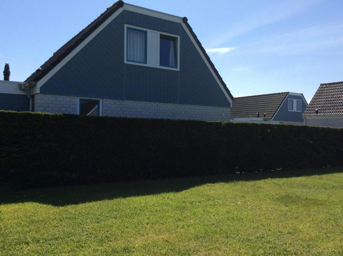 Exterior 2, Bungalow for 6 People Near Beach, Zijpe