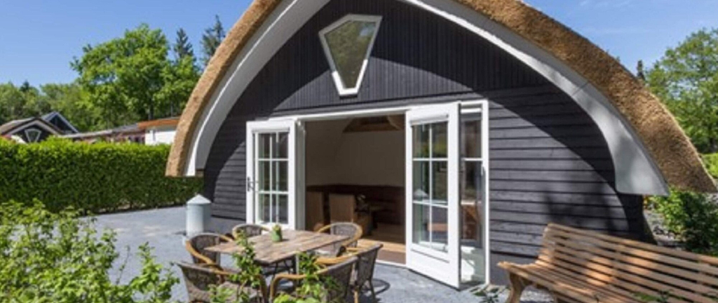 Outdoor dining, Cottage in De Bult in Natural Surroundings, Steenwijkerland