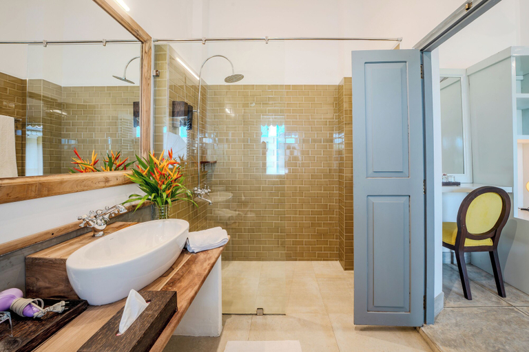 Bathroom 4, The Dutch Bungalow, Galle Four Gravets