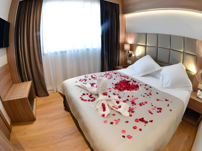 Bedroom 3, Lamaraz Hotels, Kouba