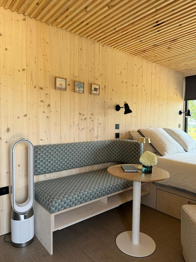 2, Vineyard Cabins at Chateau Puynard, Gironde